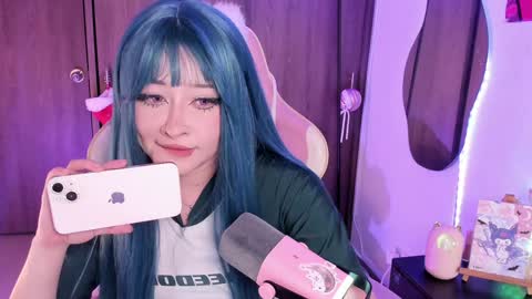 Snapshot of sweet_lilly_sweet chatting on 02.05.25 sweet_lilly_sweet online show from 02.05.25