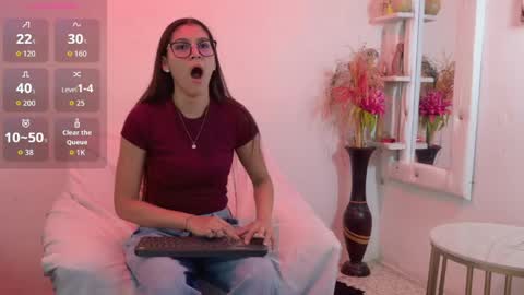 Mia online show from 06.03.26