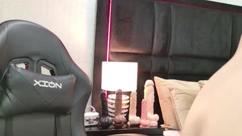 Snapshot of sweet_lucianaaa chatting on 11.12.25 Luciana online show from 11.12.25