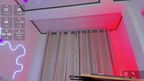 Miss Mackensy online show from 11.05.25