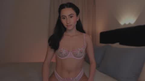 Snapshot of sweet_mara_cat chatting on 12.14.25 Mor online show from 12.14.25