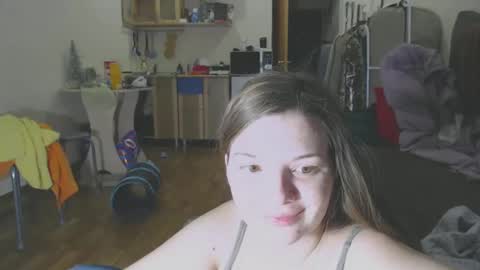 Snapshot of sweet_martinique chatting on 02.26.25 TexasPAWG101 online show from 02.26.25