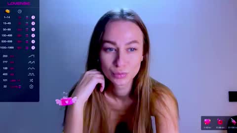 Mia online show from 10.10.25