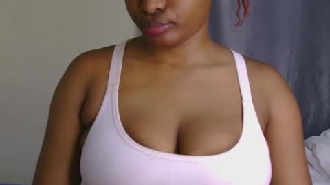 Snapshot of sweet_miah12 chatting on 02.23.26 Queen debby online show from 02.23.26