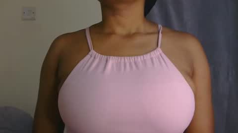 Snapshot of sweet_miah12 chatting on 03.01.26 Queen debby online show from 03.01.26