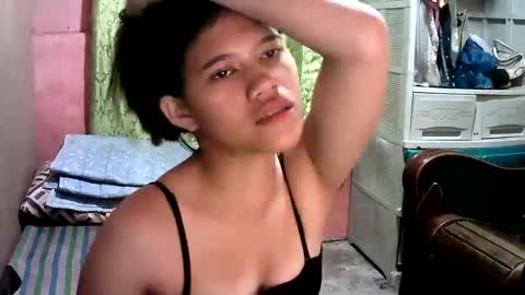 Snapshot of sweet_milkshake2004 chatting on 10.04.25 sweet_milkshake2004 online show from 10.04.25