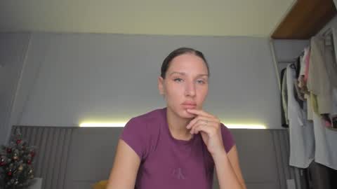 Snapshot of sweet_miss381 chatting on 02.07.26 Sofi online show from 02.07.26