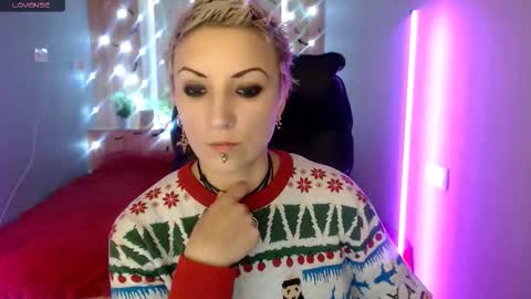 sweet_n_strong online show from 11.13.25