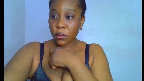 Snapshot of sweet_pussygirl474589 chatting on 09.19.25 Ayana online show from 09.19.25