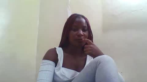 Snapshot of sweet_quinet chatting on 10.14.25 Quintet online show from 10.14.25