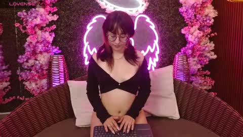 Roxanee online show from 02.10.26