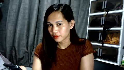 Snapshot of sweet_squirtxxxx chatting on 07.23.26 HI IM MONA AND IM YOUR NEXT WIFE online show from 07.23.26