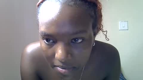 Snapshot of sweet_strawberina chatting on 03.30.26 sweet_strawberina online show from 03.30.26