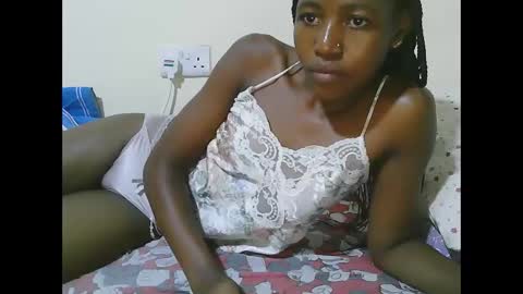 Snapshot of sweet_tattiana chatting on 02.09.25 Tatty online show from 02.09.25