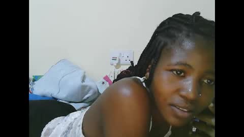 Snapshot of sweet_tattiana chatting on 02.10.25 Tatty online show from 02.10.25