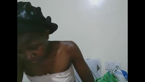 Snapshot of sweet_tattiana chatting on 02.13.25 Tatty online show from 02.13.25