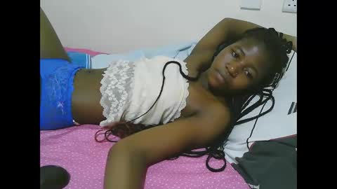 Snapshot of sweet_tattiana chatting on 02.14.25 Tatty online show from 02.14.25