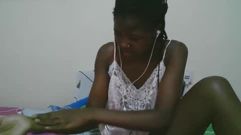 Snapshot of sweet_tattiana chatting on 02.19.25 Tatty online show from 02.19.25