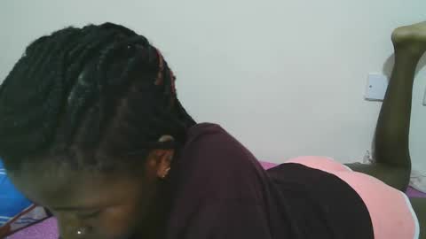 Snapshot of sweet_tattiana chatting on 02.20.25 Tatty online show from 02.20.25