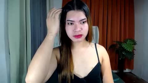Snapshot of sweet_trexie chatting on 05.15.26 sweet_trexie online show from 05.15.26