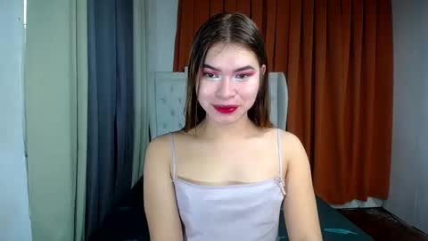 Snapshot of sweet_trexie chatting on 06.03.26 sweet_trexie online show from 06.03.26