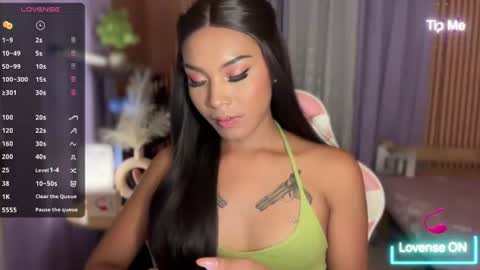 Snapshot of sweet_trishaxx chatting on 06.19.26 Trisha online show from 06.19.26