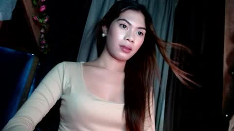 Snapshot of sweet_vell chatting on 05.30.26 sweet_vell online show from 05.30.26