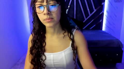 sweet_venus4 online show from 01.07.25