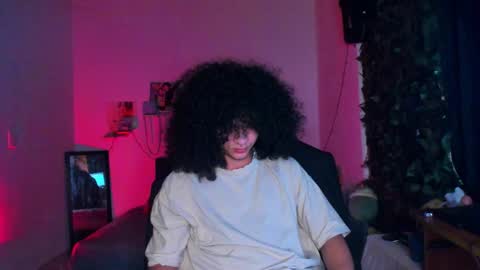 Snapshot of sweet_vond chatting on 02.11.26 Steven independent model online show from 02.11.26