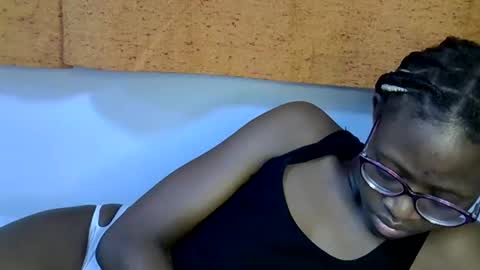 sweet_zarah online show from 02.23.26