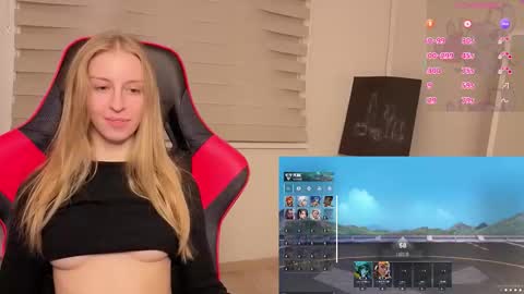 Snapshot of sweet_zz_gold chatting on 10.21.25 sweet_zz_gold online show from 10.21.25