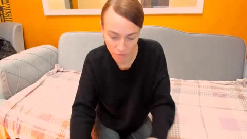 Snapshot of sweetale3 chatting on 12.02.25 Ale online show from 12.02.25