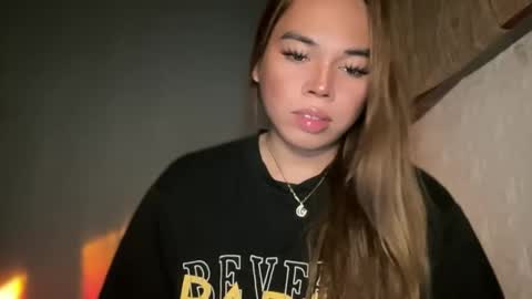 Snapshot of sweetalexa19 chatting on 12.03.24 alexa your one and only queen online show from 12.03.24