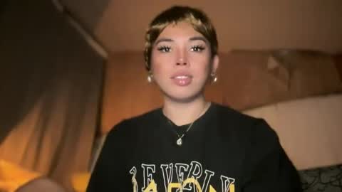 Snapshot of sweetalexa19 chatting on 01.08.25 alexa your one and only queen online show from 01.08.25