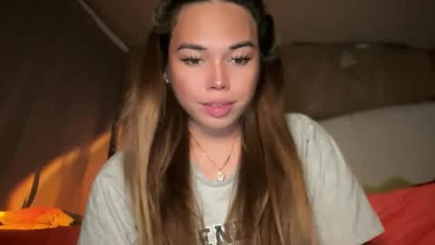 Snapshot of sweetalexa19 chatting on 03.04.25 alexa your one and only queen online show from 03.04.25