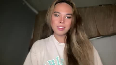 Snapshot of sweetalexa19 chatting on 09.09.25 alexa your one and only queen online show from 09.09.25