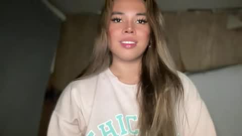 Snapshot of sweetalexa19 chatting on 09.10.25 alexa your one and only queen online show from 09.10.25