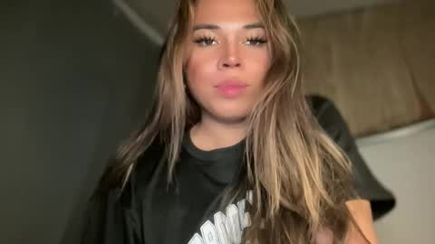 Snapshot of sweetalexa19 chatting on 10.08.25 alexa your one and only queen online show from 10.08.25