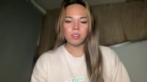 Snapshot of sweetalexa19 chatting on 10.12.25 alexa your one and only queen online show from 10.12.25