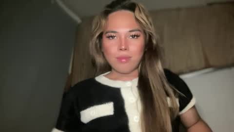 Snapshot of sweetalexa19 chatting on 10.21.25 alexa your one and only queen online show from 10.21.25