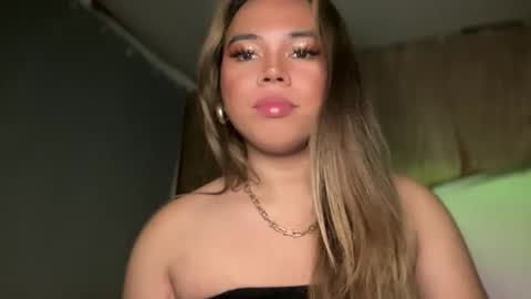 Snapshot of sweetalexa19 chatting on 11.02.25 alexa your one and only queen online show from 11.02.25