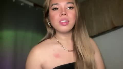 Snapshot of sweetalexa19 chatting on 11.03.25 alexa your one and only queen online show from 11.03.25