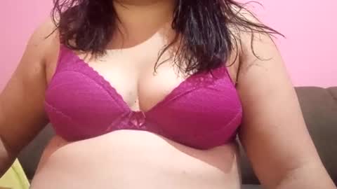 Snapshot of sweetapple808216 chatting on 12.25.24 sweetapple808216 online show from 12.25.24