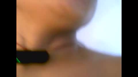 Snapshot of sweetapril_1991 chatting on 11.22.25 sweetapril_1991 online show from 11.22.25