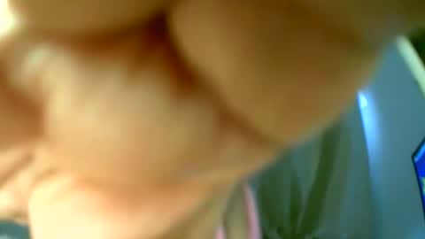 Snapshot of sweetapril_1991 chatting on 11.24.25 sweetapril_1991 online show from 11.24.25