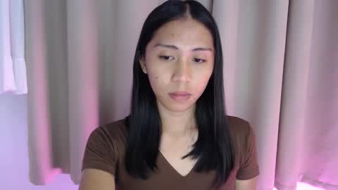 Snapshot of sweetasiancolleen chatting on 05.27.26 colleen online show from 05.27.26