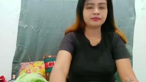 Snapshot of sweetasianforu chatting on 10.15.25 sweetasianforu online show from 10.15.25