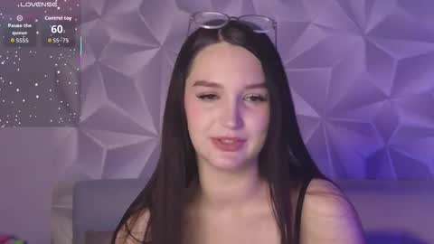 Snapshot of sweetbitch3191 chatting on 11.22.25 sweetbitch3191 online show from 11.22.25