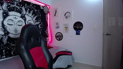 sweetbitter_ online show from 01.27.25