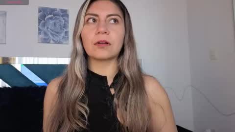 Cinthia online show from 10.06.25